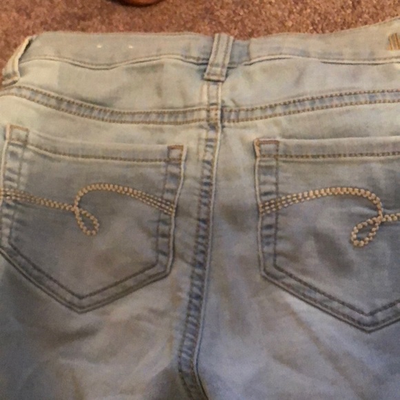 Ripped Jeans - Picture 4 of 4